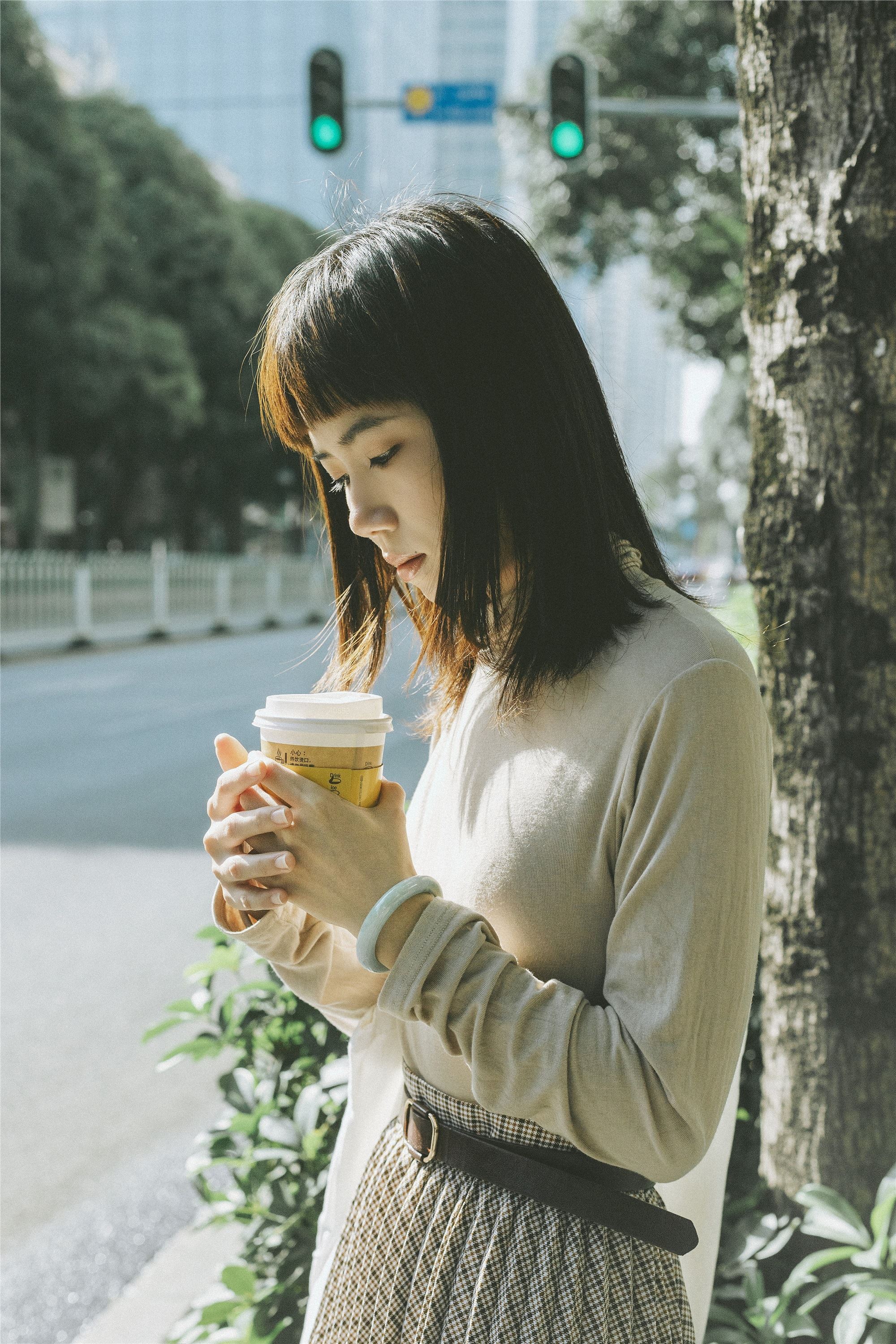 YITUYU艺图语 2021.05.24 买花的日子 叶哎哟